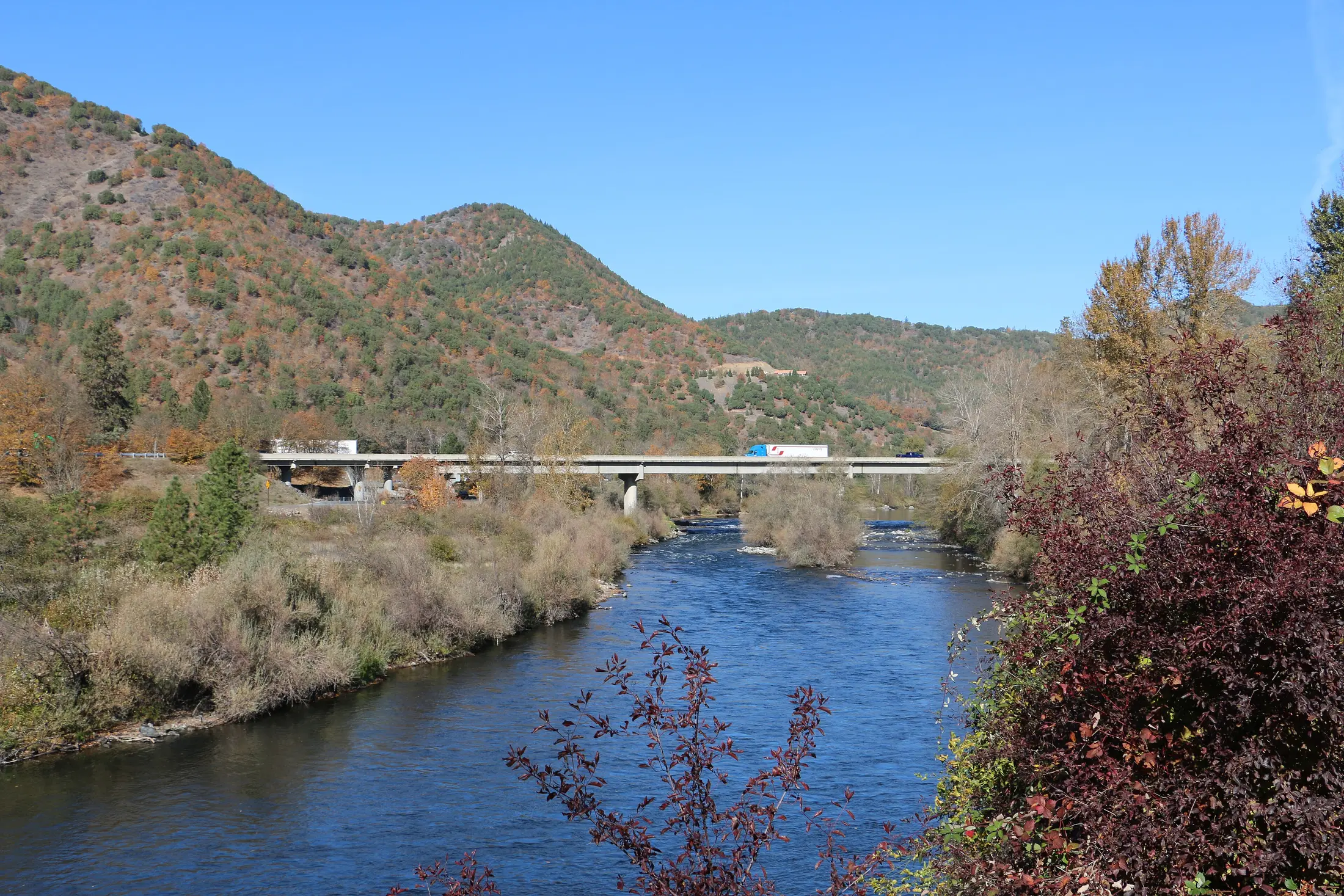 Rogue River at Valley of the Rogue State Park near Rogue River