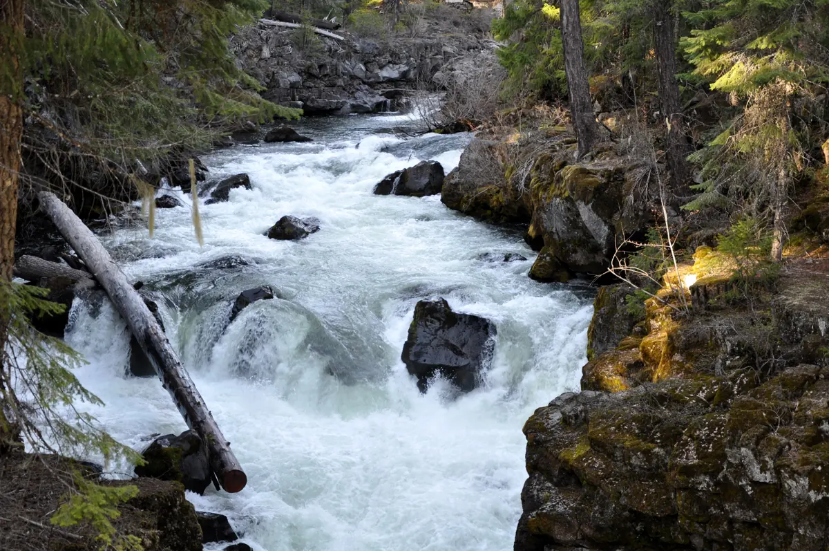 Rogue River at Natural Bridge near Union Creek